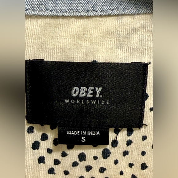 🖤 Obey Abstract Dot Print Short Sleeve Button Up Shirt Men’s Small Cream Black - Picture 2 of 11